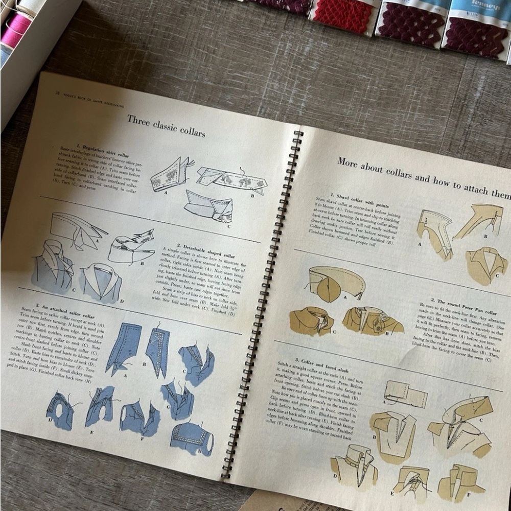 Huge Lot VTG Sewing Buttons Piping Thread Assorted Vogue Dressmaker Book Bundle - Picture 3 of 11